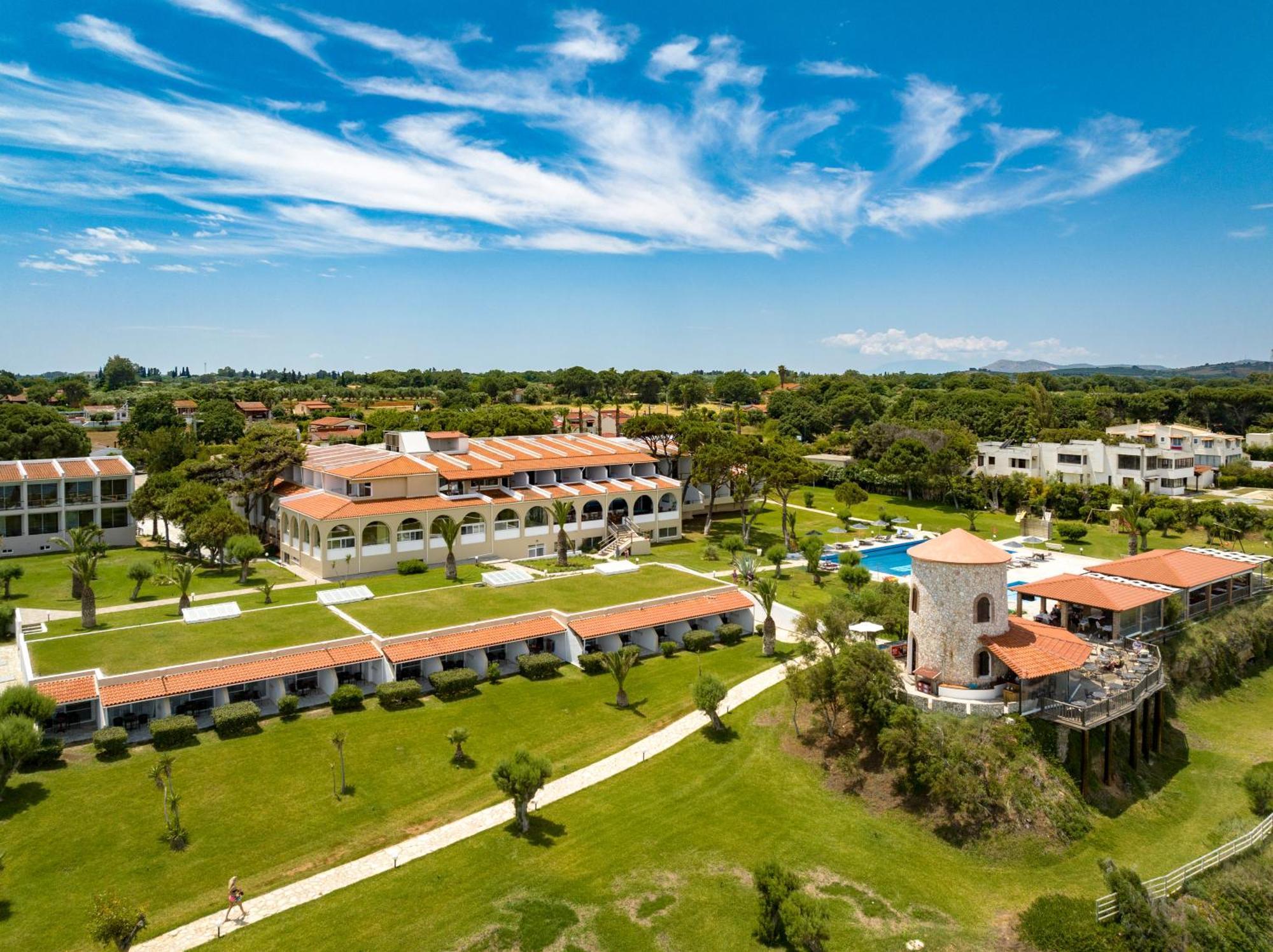 Hotel Pavlina Beach Niforeika Luaran gambar