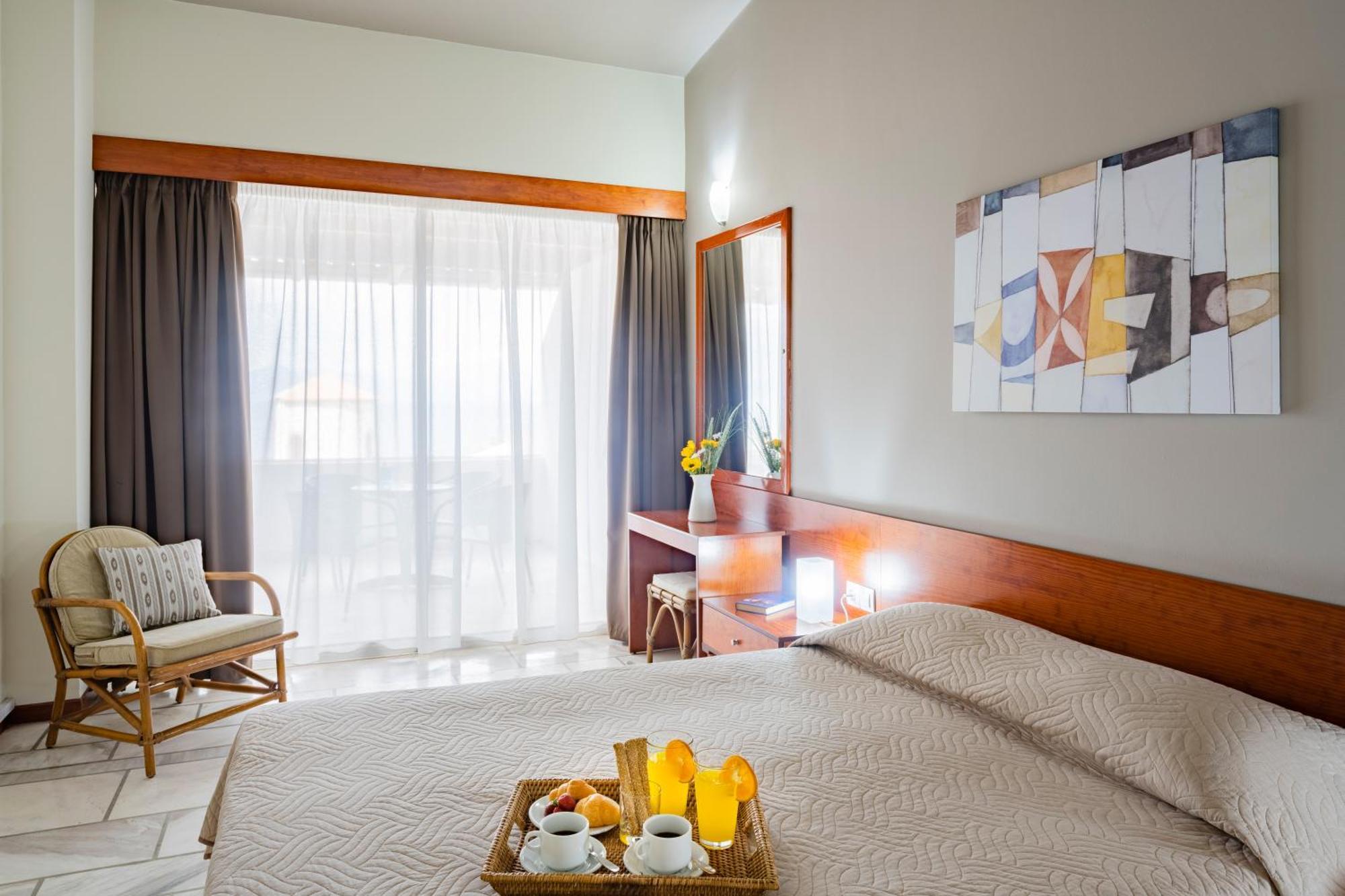 Hotel Pavlina Beach Niforeika Luaran gambar