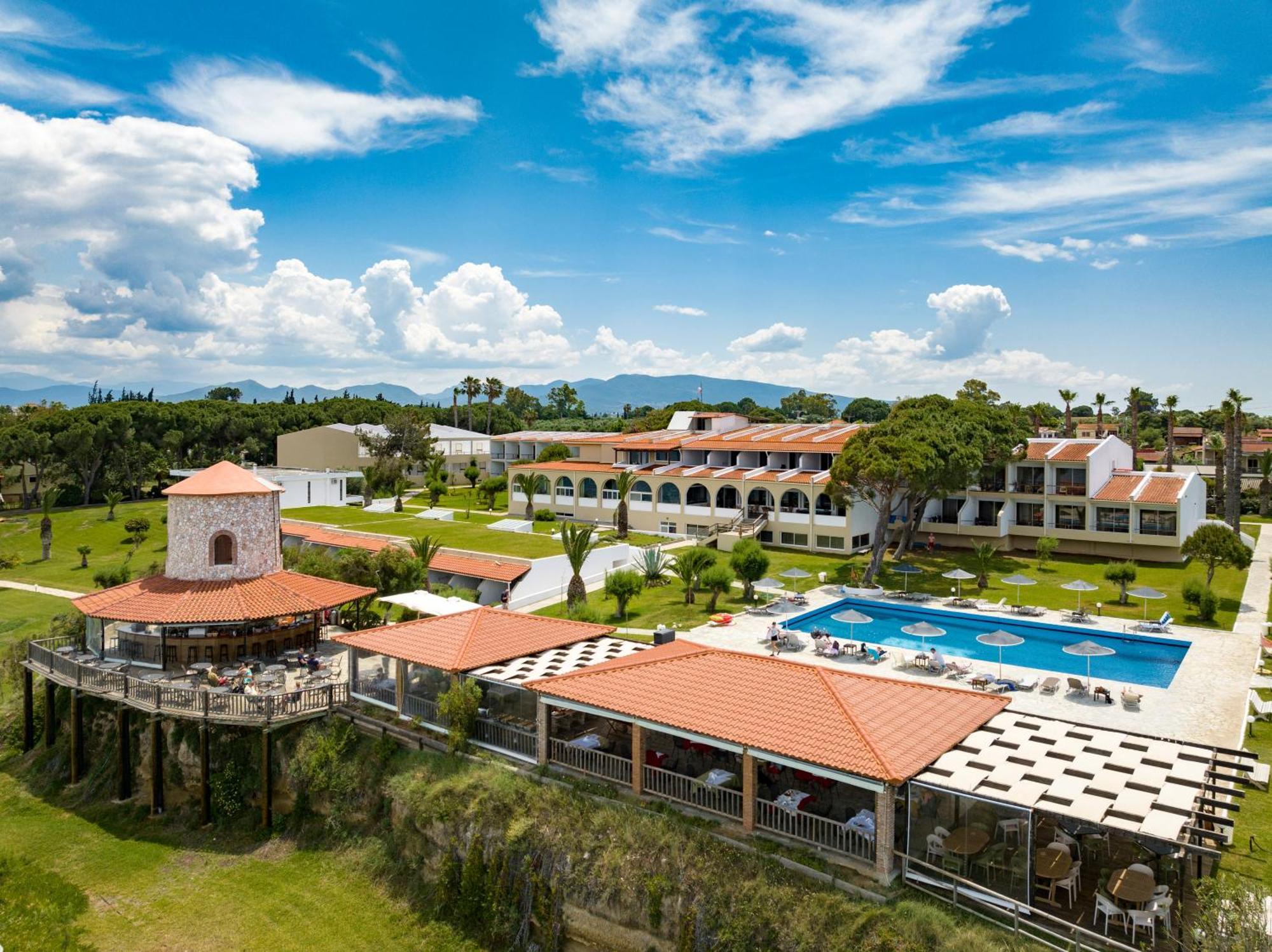 Hotel Pavlina Beach Niforeika Luaran gambar