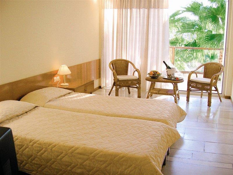 Hotel Pavlina Beach Niforeika Luaran gambar